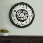 Monarch Specialties - Horloge - 30 po Rond - Mécanisme D'Engrenage - Surdimensionné Grand - Horloge Murale - Brun - Transitionnel-Le cadre élégant en plastique épais brun foncé contraste avec l'affichage blanc de l'horloge, dont les repères numériques imprimés sont faciles à lire sous une surface en verre