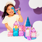 Magna-Tiles - Ensemble de construction magnétique Castle de 25 pièces-Ce Qui Le Rend Unique: Il comprend notre premier pont-levis fonctionnel, un escalier en colimaçon et un balcon, des figurines exclusives de dragons et de membres de la famille royale, des fenêtres redessinées pour améliorer la narration et le jeu imaginatif. 