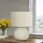 Monarch Specialties - Luminaire - 18 po H Lampe De Table - Abat-Jour Ivoire / Crème - Crème Céramique - Contemporain-L'interrupteur rotatif 3 voies facile à utiliser maintient une seule ampoule (non fournie) avec une puissance maximale de 100W/120V pour ajuster lambiance déclairage et illuminer ou diminuer instantanément une pièce