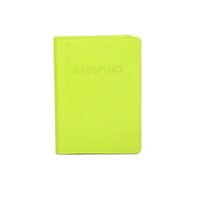 Karla Hanson - Étui pour passeport de luxe Ingrid avec protection anti-RFID, vert (28612GREEN)-Étui pour passeport