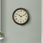 Monarch Specialties - Horloge - 16 po Rond - Horloge Murale - Brun Antique - Transitionnel-Cette horloge analogique à affichage numérique, facile à lire, est dotée d'un mouvement à quartz moderne pour une mesure précise de l'heure