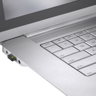 Logitech Bolt USB Receiver-Les souris et claviers sans fil Logi Bolt sont reliés à un seul récepteur USB Logi Bolt, ce qui permet d'économiser l'espace précieux occupé par les ports USB et élimine le besoin de déplacer les souris et claviers entre les différents équipements de travail.