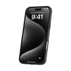 TUFF8 - iPhone 16 Pro -  Slim Carbon Case-Texture de qualité supérieure : Le TUFF8 GlideGuard offre une texture lisse et luxueuse qui améliore l'adhérence et le confort.